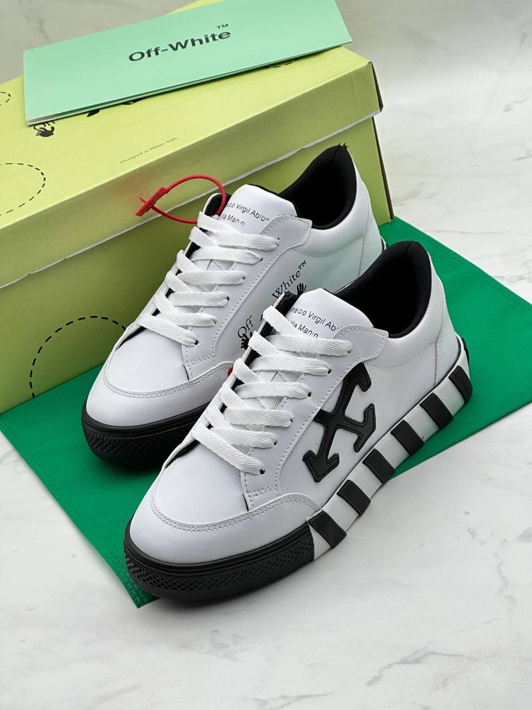 Off White Siyah Beyaz